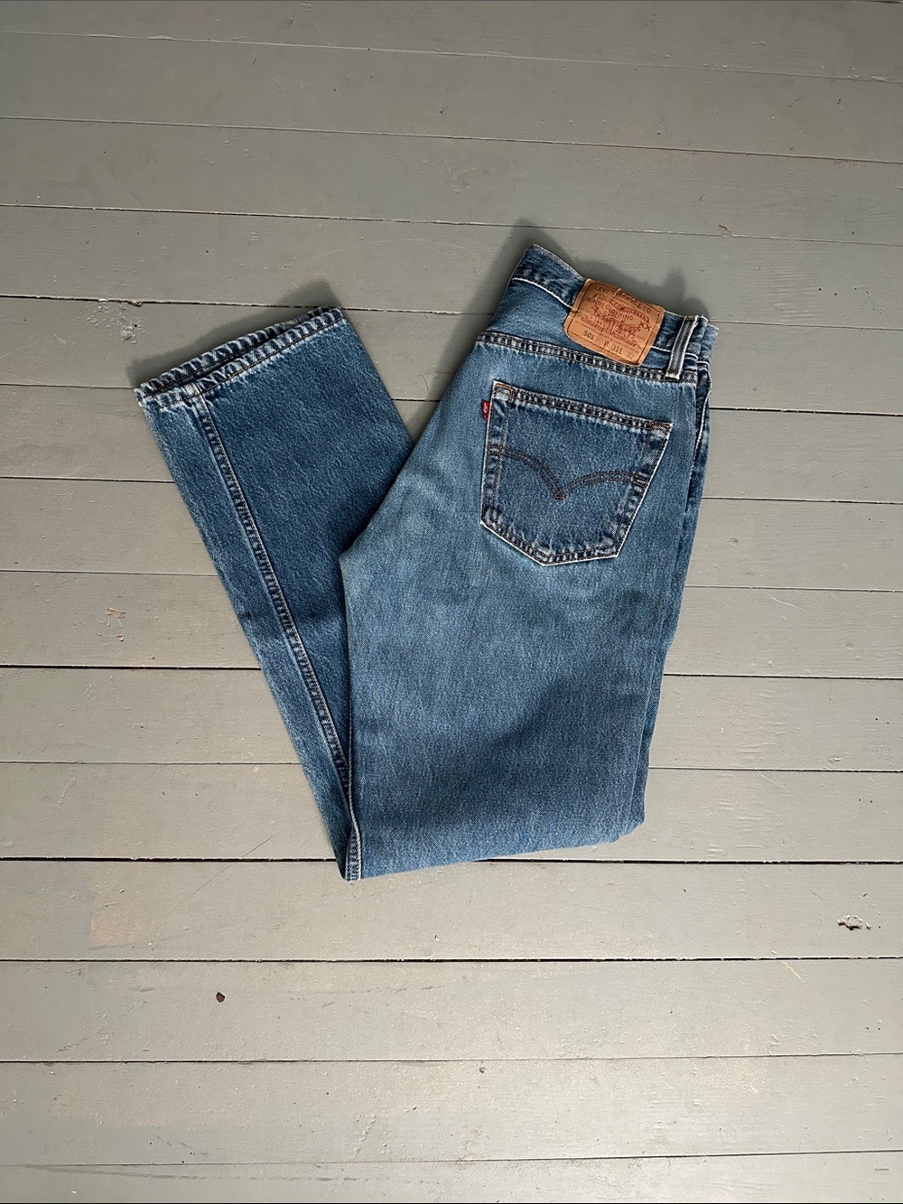 Vintage Levi's 501 Classic Medium Blue Straight Jeans Button Fly USA 100% Cotton